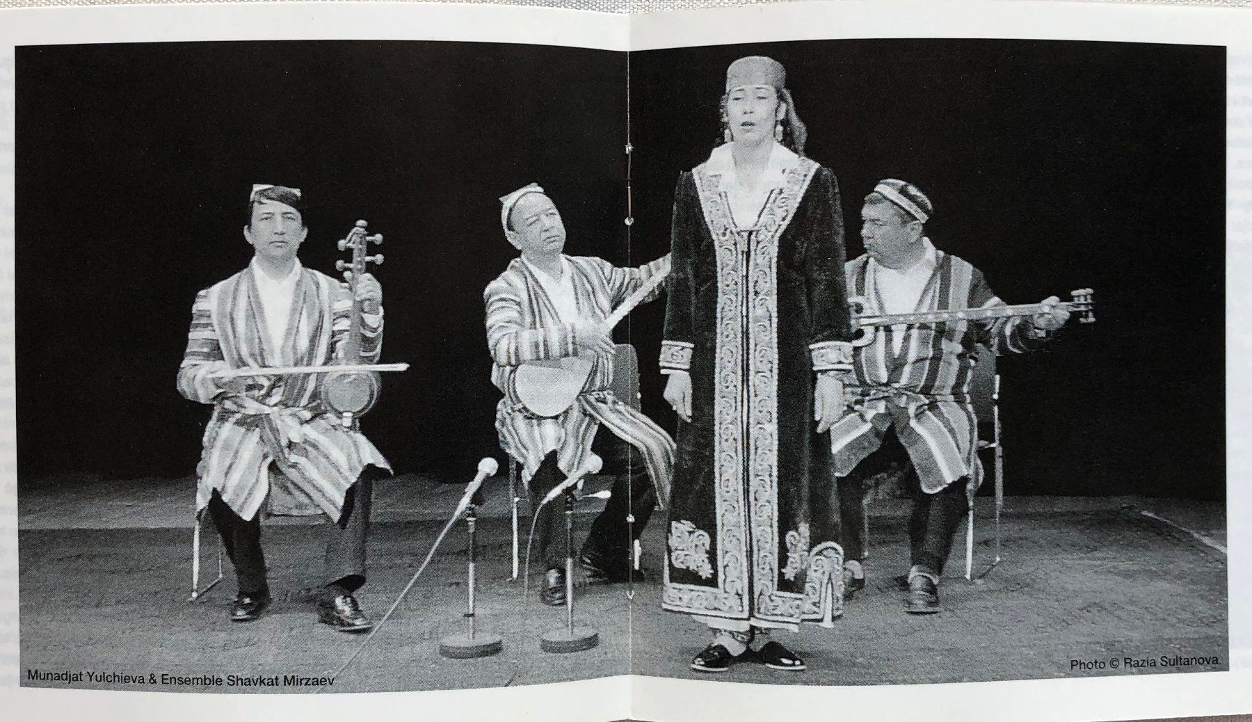 CD: 2 CD aus Uzbekistan – Usato da Röschenz venduto da sosojojo13 4