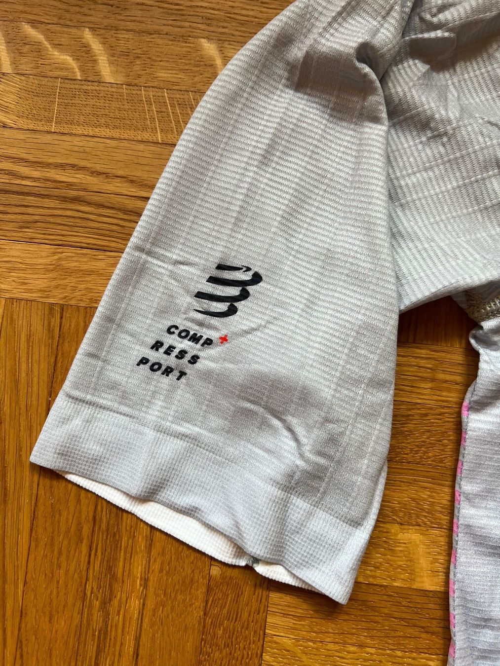 Compressport Top: Compressport Trail Postural Top (Neu) – Nuovo (secondo la descrizione) da Grindelwald venduto da Bianchi21 4