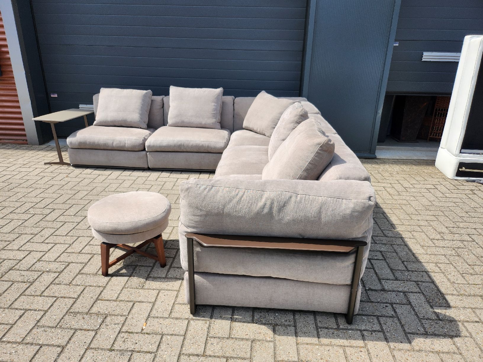 Flexform Sofas: Flexform – Zeno - Modulares Sofa  Ausstellungsstück – Neu (gemäss Beschreibung) aus Nijmegen von HermsenDesign 1