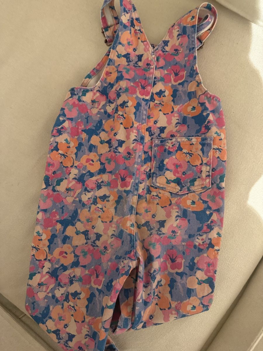 Hosen: Favorite People Latzhose 2y – Gebraucht aus Basel von rara1989 3