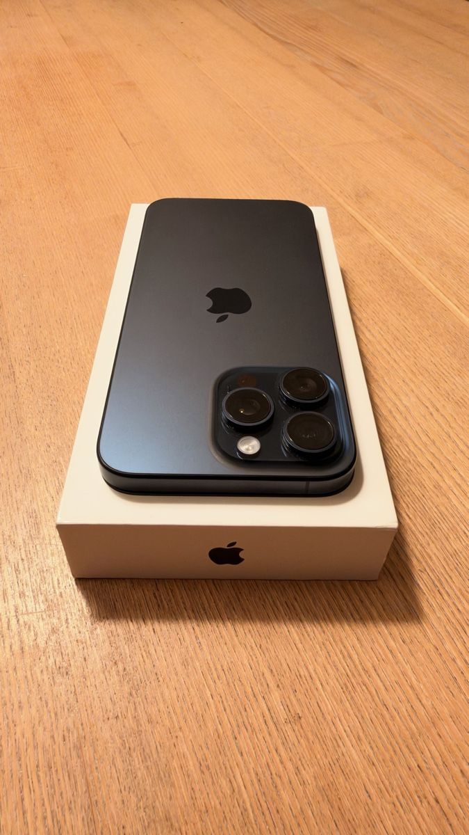 Apple Handys / Smartphones: iPhone 15 Pro Max  – Neu (gemäss Beschreibung) aus Solduno von jun_bhp5 5