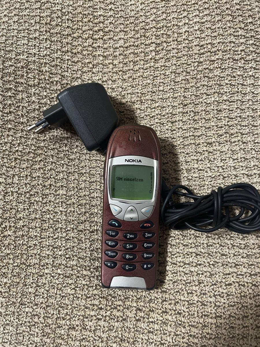 Nokia Telefoni cellulari / Smartphones: Nokia 6210 inkl.Lgerät Auto Handy – Usato da Regensdorf venduto da mex5145