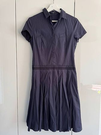Dunkelblaues Hugo Boss Kleid