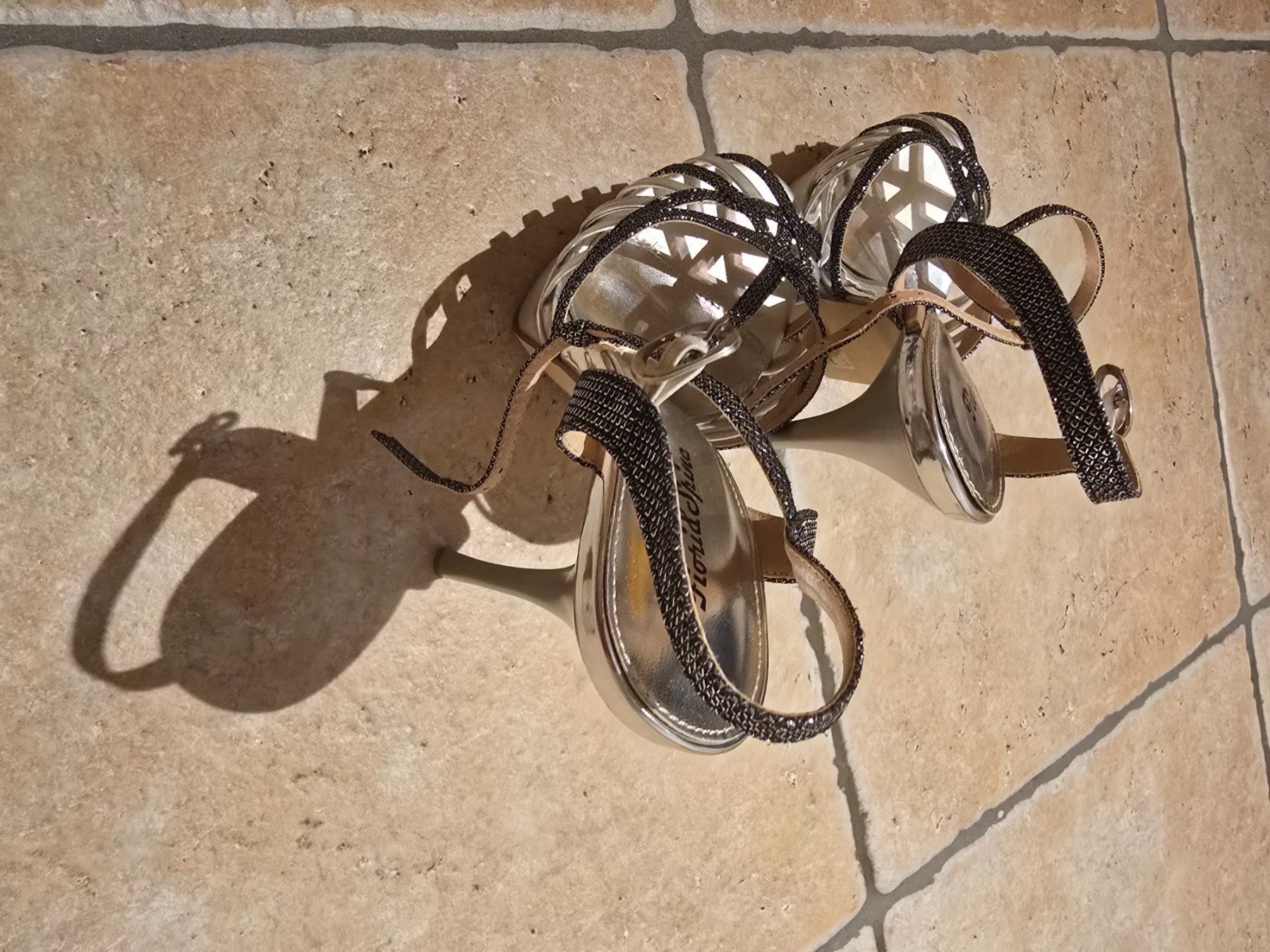 Scarpe da donna: Sandalen – Usato da Gutenswil venduto da evita.64
