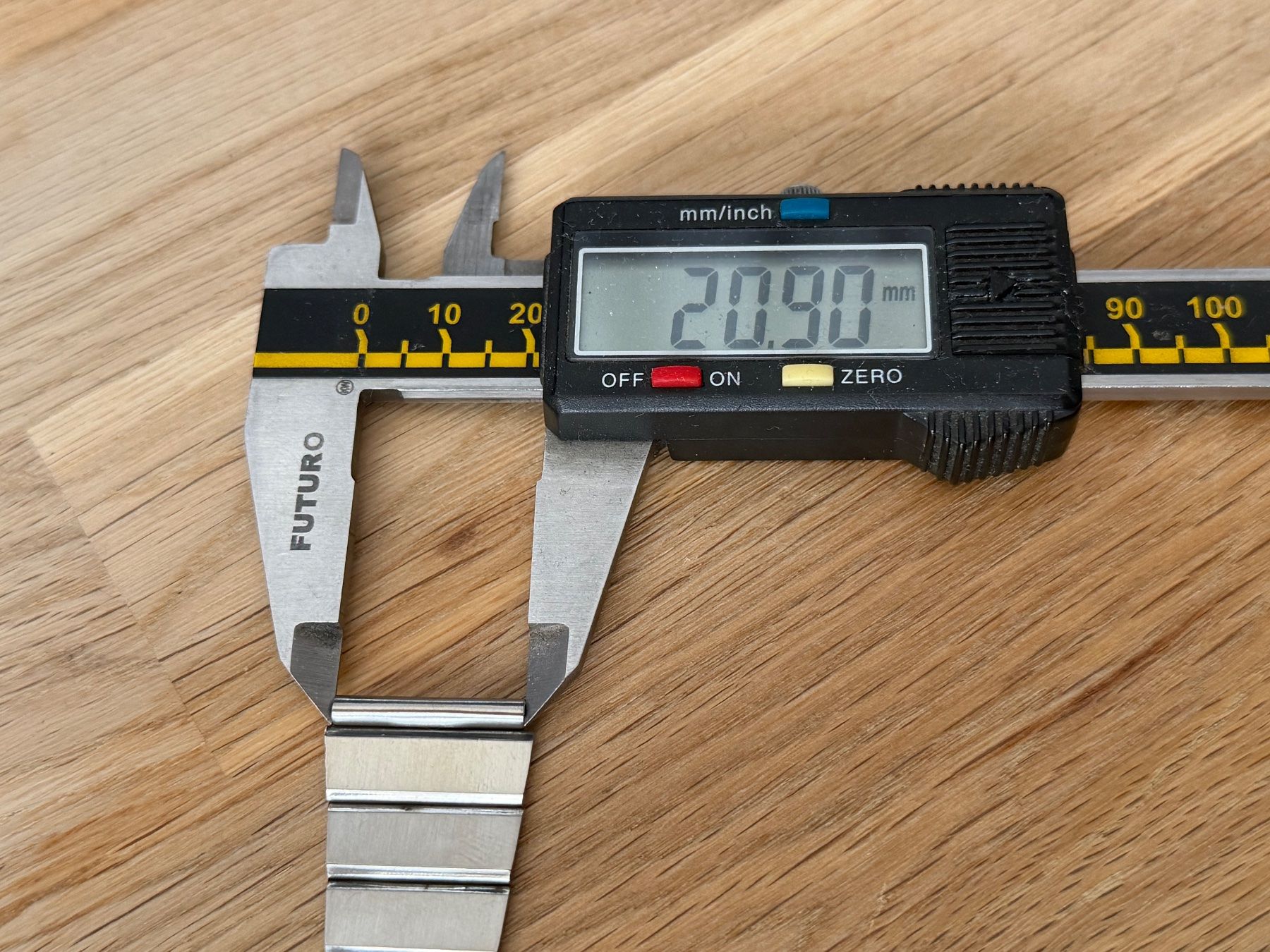 Bracelets: Revue Thommen 21mm – Neuf (Voir description) à Bassecourt par 59.00chf 4