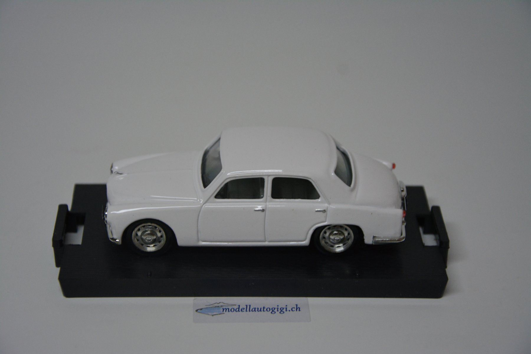 Alfa Romeo Modellini d'auto: Alfa Romeo 1900 , 1950 , Brumm , 1:43 – Nuovo e nell'imballaggio originale da Goldach venduto da Feivel9 1