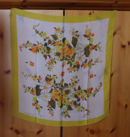 Schal Tuch Foulard P.L. Gallieni gelb-bunt