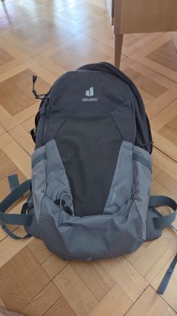Sac à dos Deuter Futura 23L gris excellent état