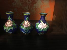 3 kleine hübsche Cloisonnévasen
