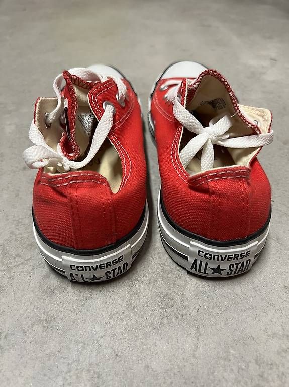 Chaussures hommes: Converse All Star rot Grösse 37.5 – D'occasion à Sevelen par ale_v29l 1