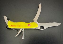 Couteau suisse Victorinox Rescue Tool jaune occasion