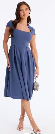 Blaues Kleid