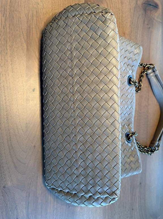 Bottega Veneta Taschen für Damen: Bottega Veneta Tasche – Gebraucht aus Ennetbürgen von Jvek 1