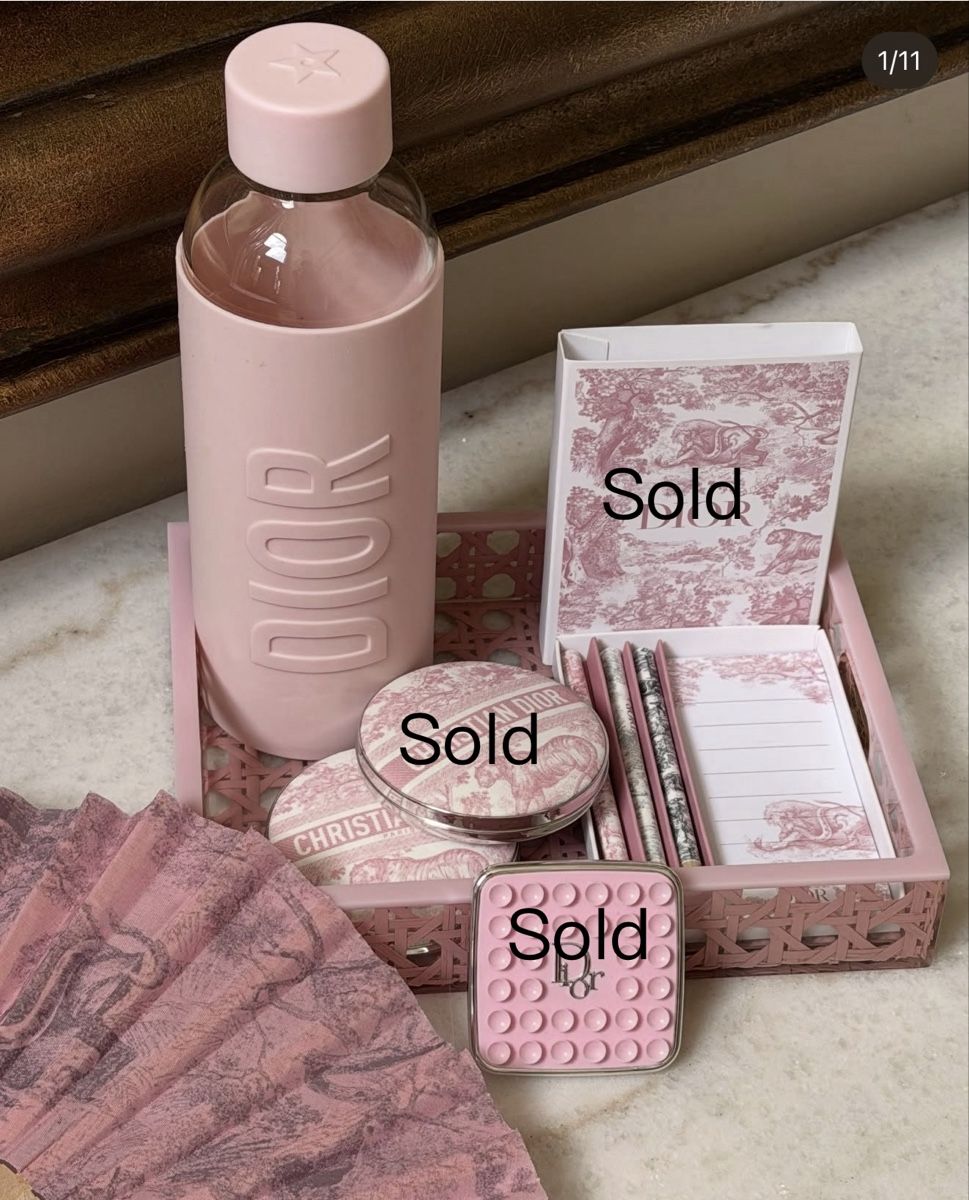 Borracce & Thermos: Dior Wasserflasche rosa neu Geschenkverpackung – Nuovo e nell'imballaggio originale da Chur venduto da Madeys 1