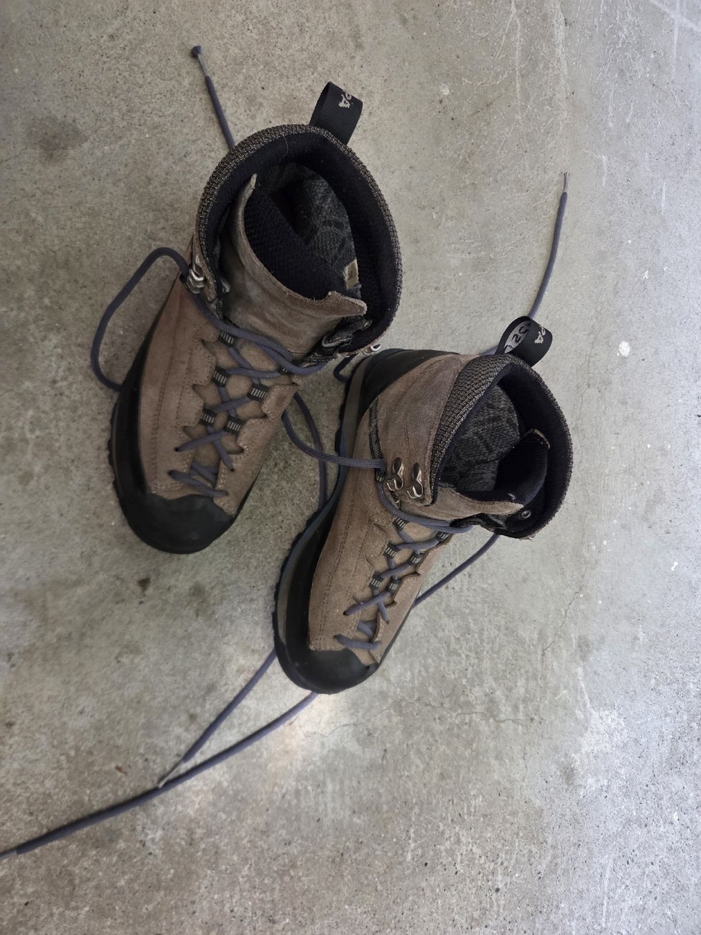 Scarpa Scarpe da donna: Scarpa Chamonix GTX Wanderschuhe Damen Gr. 36  – Usato da Trimmis venduto da jenna01