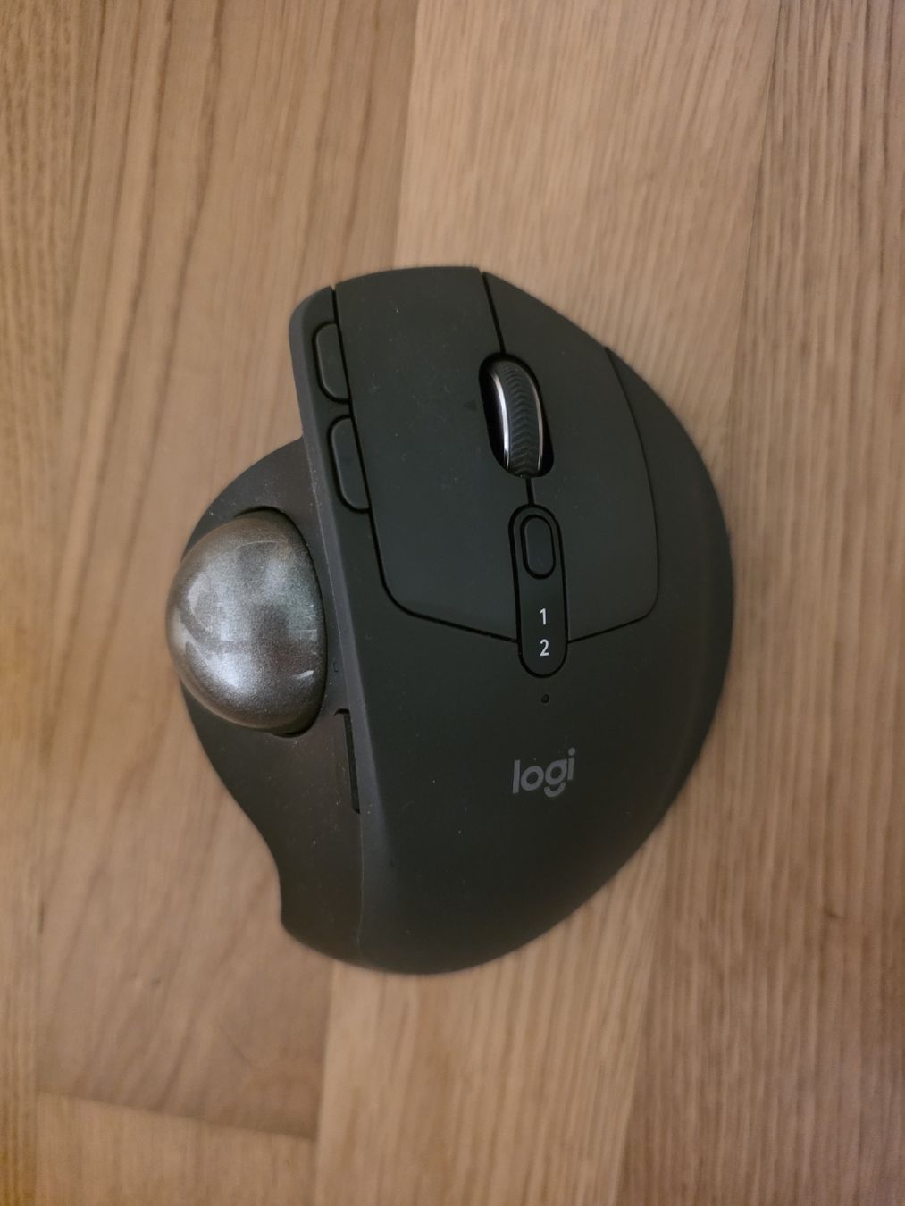 Logitech Maus: Logitech MX Ergo – Gebraucht aus Solothurn von leo_8kdh