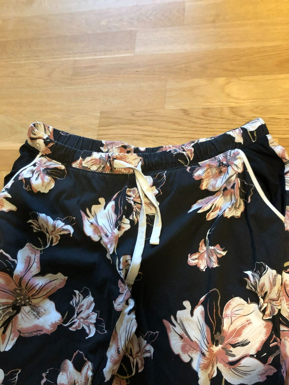 Negligees & Pigiami: Pyjama Hose 52/54 – Nuovo (secondo la descrizione) da Bellinzona venduto da JackieBlue 2
