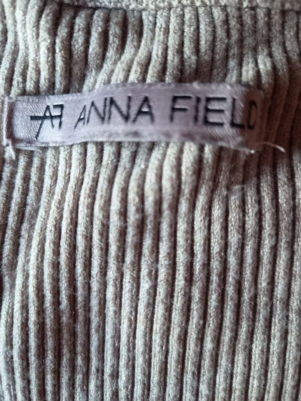 Anna Field T-shirt: Damen Pullover/ Shirt kurzarm Anna Field beige Grösse S  – Usato da Wattwil venduto da tannenmeise73 2