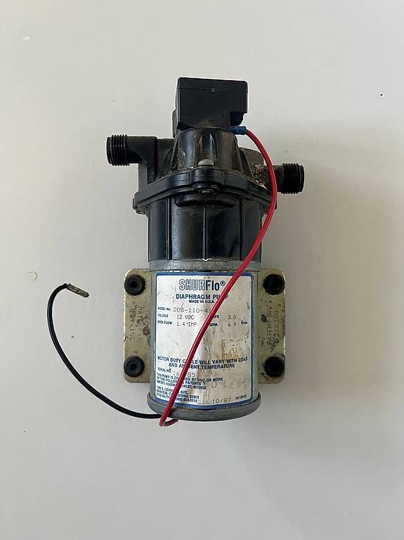 Pompes et pièces: Gebrauchte Wasserpumpe Shurflo – D'occasion à Frauenfeld par Mighty_Ponglor