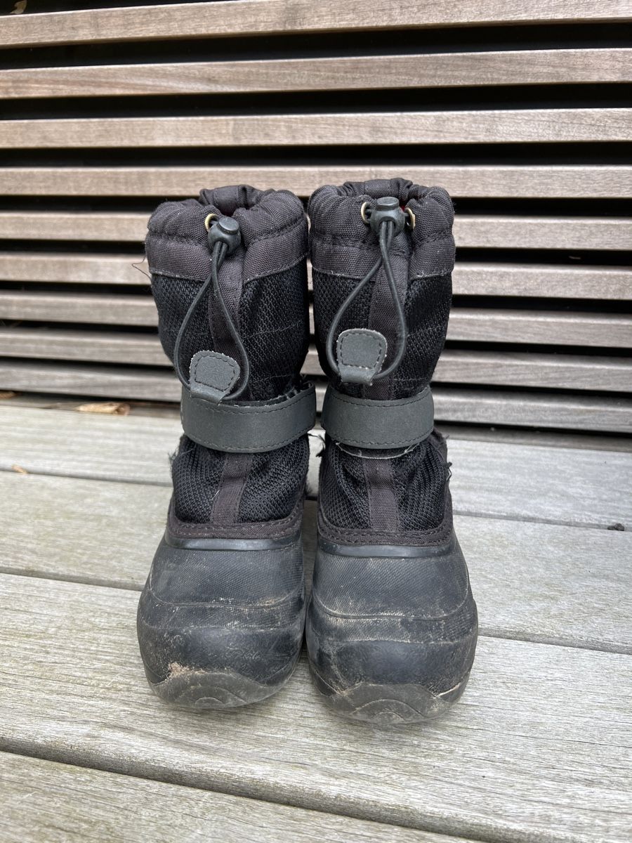 Schuhe für Jungen: Winterstiefel – Gebraucht aus Aeugst am Albis von Bsaeub 1