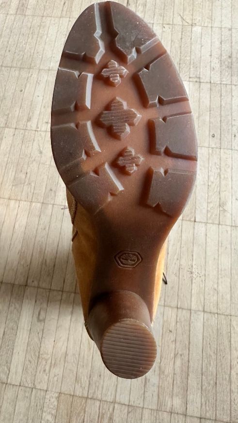 Timberland Scarpe da donna: Timberland Damenstiefel – Usato da Kirchdorf venduto da Mcguinness 2