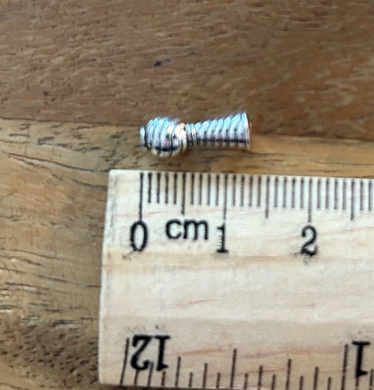 Perle (finte): Perlen / Bastelperlen Metall Kegelform, 10 Stück – Nuovo e nell'imballaggio originale da Geneve venduto da vane267 1