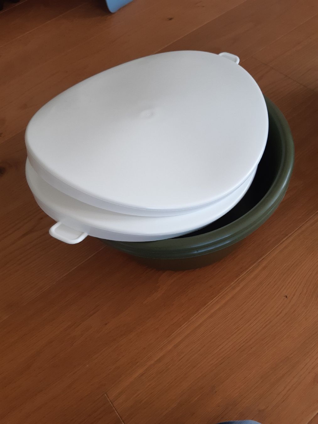 Nourriture: futterschüssel mit deckel neu – Neuf avec emballage d'origine à Nebikon par Haidihooo 1