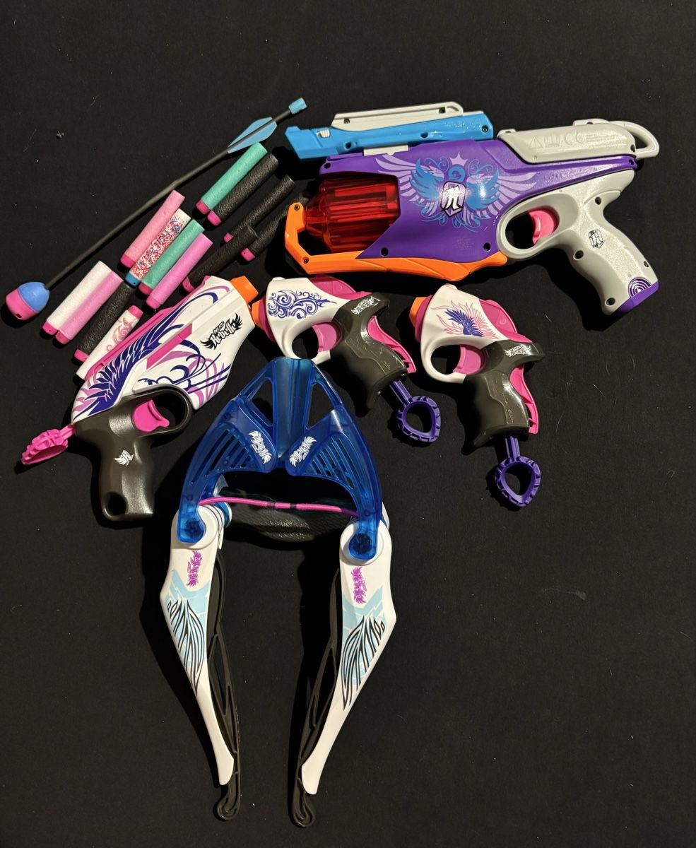 Nerf Giocattoli: Lot Nerfs Rebelle – Nuovo (secondo la descrizione) da Le locle venduto da cla_nv8m