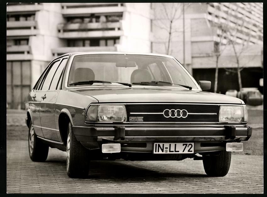 Fotografie & Manifesti: Fotografie Auto Audi 100 5E, Fliessheck- – Usato da Berlin venduto da bartko-reher