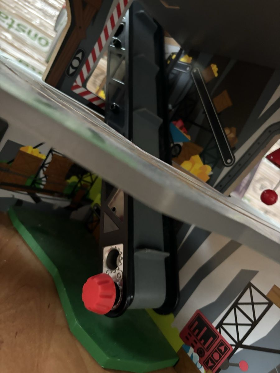 Hape Spielzeuge: Hape Eisenbahn Bergwerk – Gebraucht aus Prêles von 21rena 4