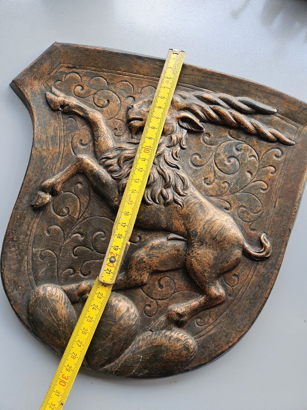 Sculture & Statue: skulptur steinbock wappen – Usato da Schwellbrunn venduto da Omega-alpha 3