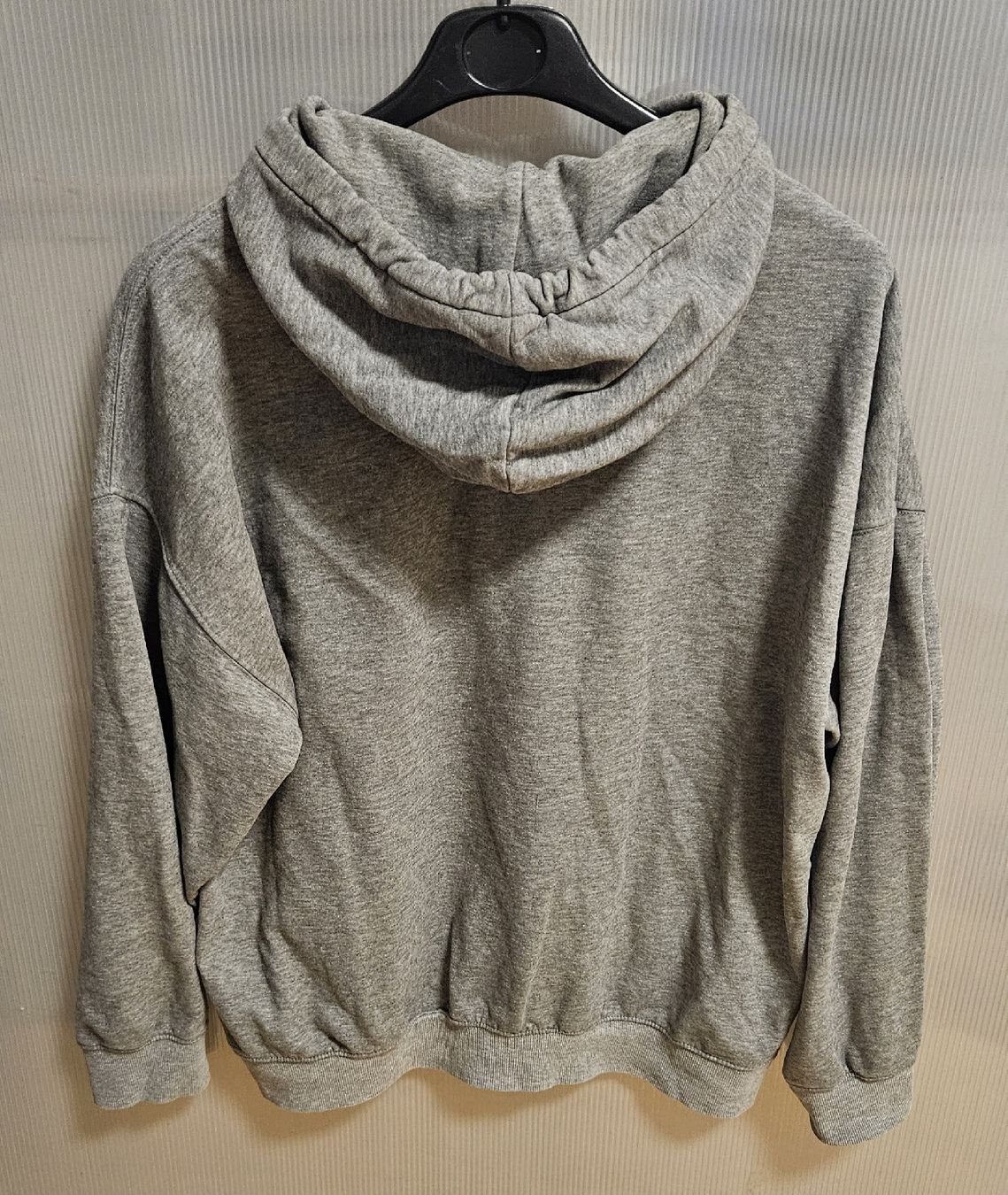 H&M Maglioni & Felpe: Kapuzen-Pulli Gr. M - H&M - Spendenaktion – Nuovo (secondo la descrizione) da Unterkulm venduto da Beljasch 3