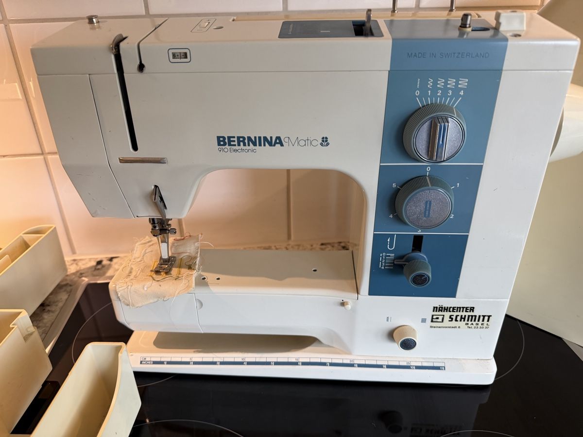 Bernina Macchine da cucire: Nähmaschine Bernina 910 Electronic – Usato da Zürich venduto da sne.swiss 4