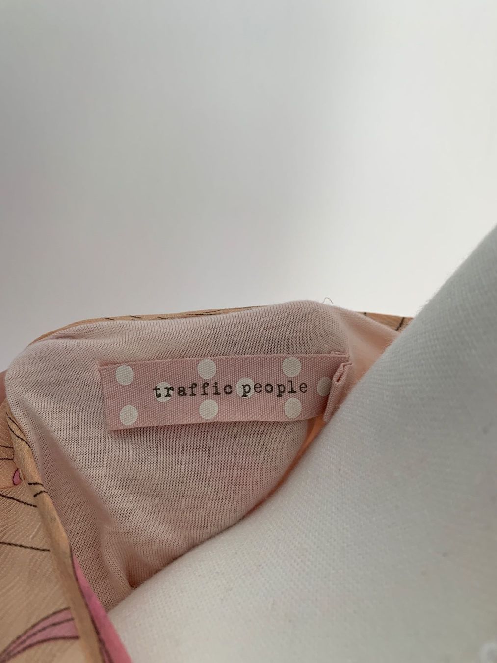 Vestiti: TRAFFIC PEOPLE robe taille L/XL – Usato da Morges venduto da Imade1 7
