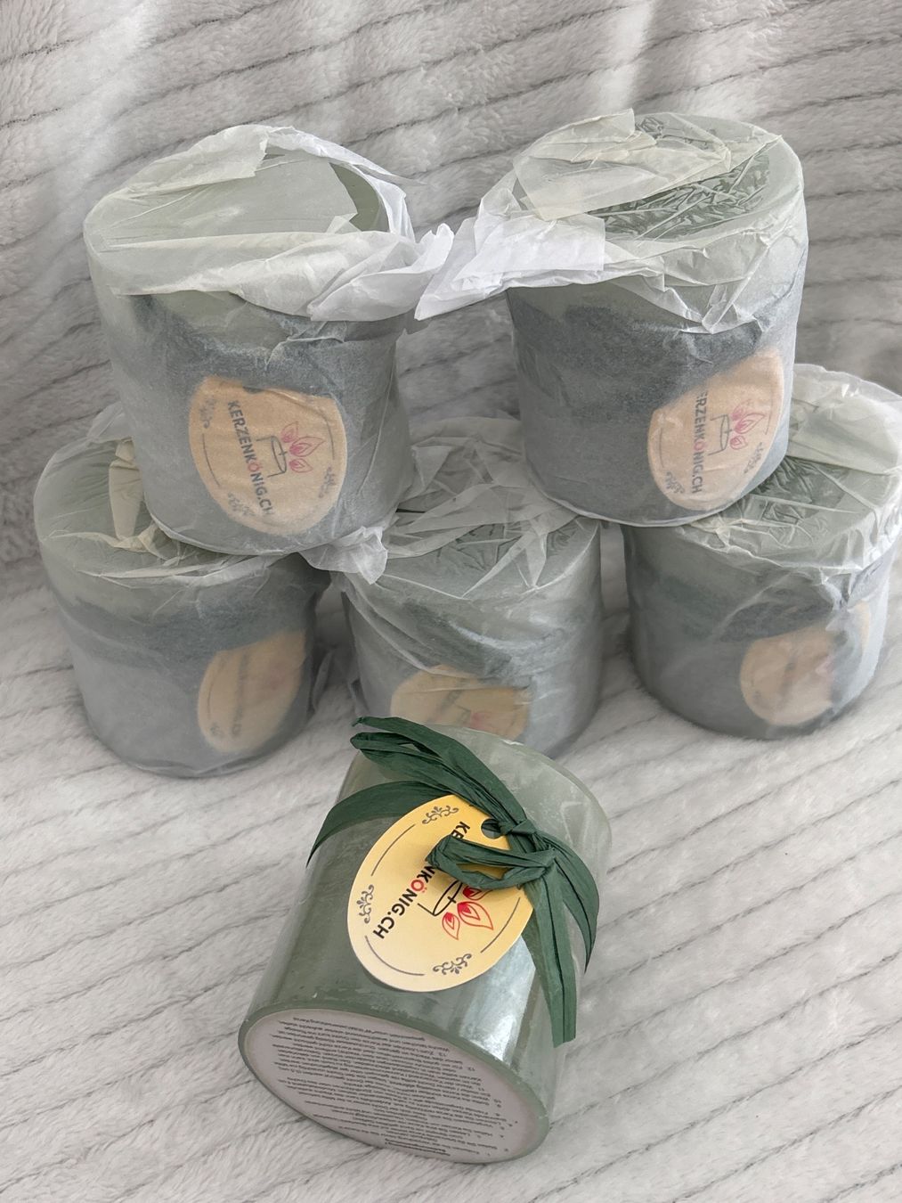 Candele: 6 wunderschöne grüne  Kerzen 8x7cm – Nuovo e nell'imballaggio originale da Oberegg venduto da MR-shop 1