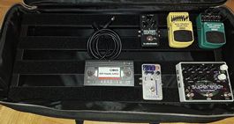 Pedalboard complet, EHX, Cioks, Pedaltrain, parfait état