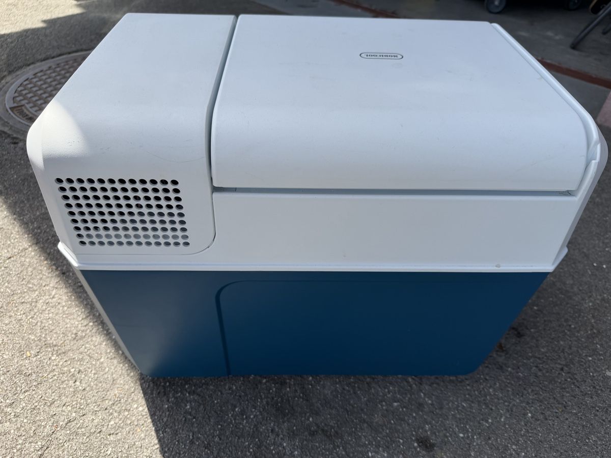 Mobicool Kühlschränke & Kühlen: Kompressorkühlbox 38l – Gebraucht aus Widnau von RenGi800 5