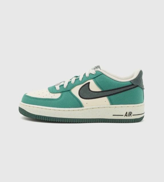 Nike Chaussures garçon: Nike Air Force 1 (GS) Gr. 38 NEU – Neuf avec emballage d'origine à Waltenschwil par hansnine 4