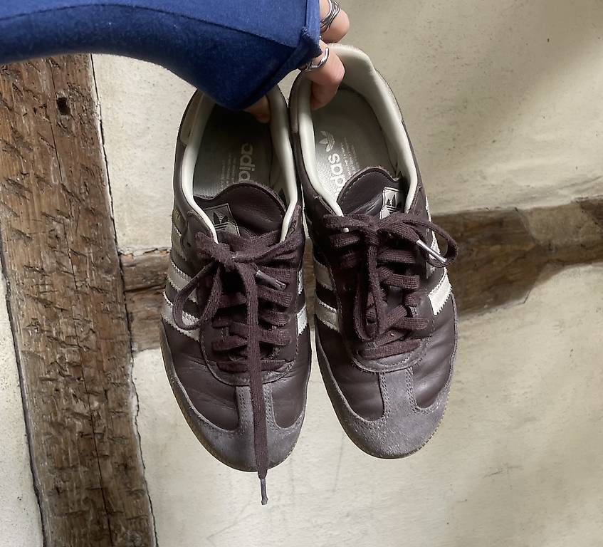 Adidas Scarpe da uomo: Adidas Samba Braun 40 – Usato da Bern venduto da anja.koller1