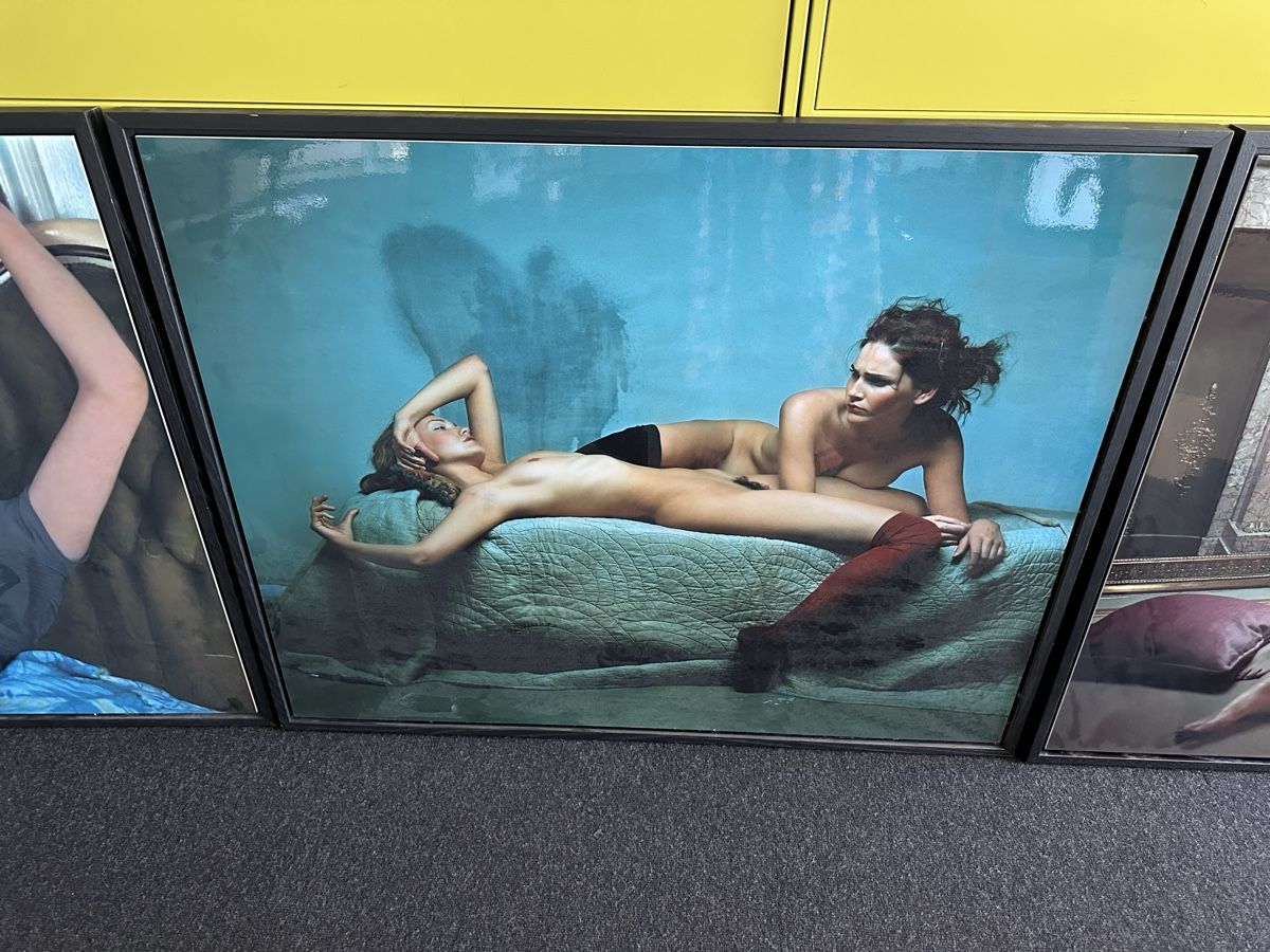 Foto & Immagini: Gerahmte Kunstfotografien, 3er Set, Michel Comte – Usato da Bern venduto da Maniche11111 2