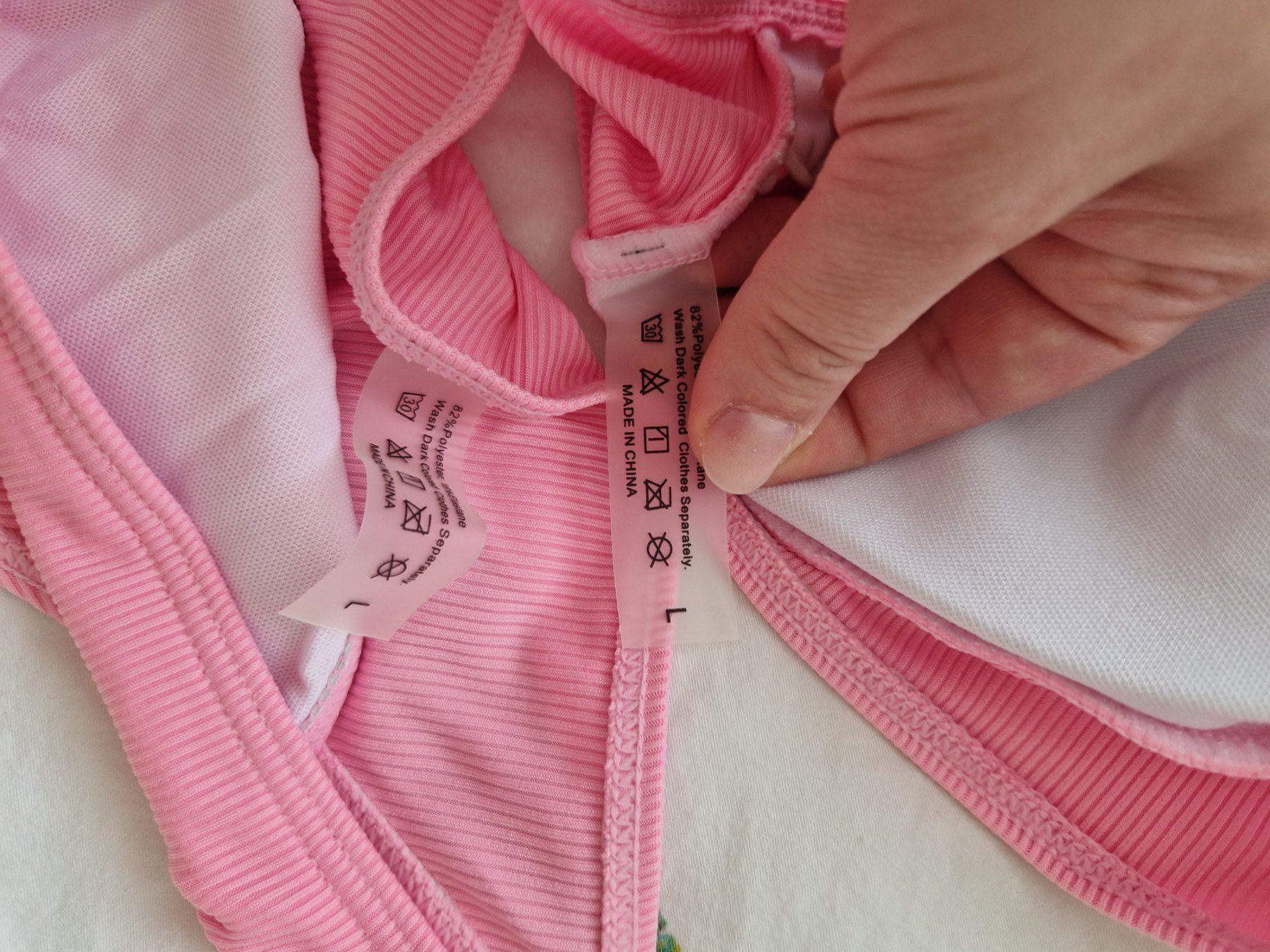 Badekleider & Bikinis: Bikini rosa Gr. L mit Herz Anhänger – Gebraucht aus Erlinsbach SO von ULIKH 6