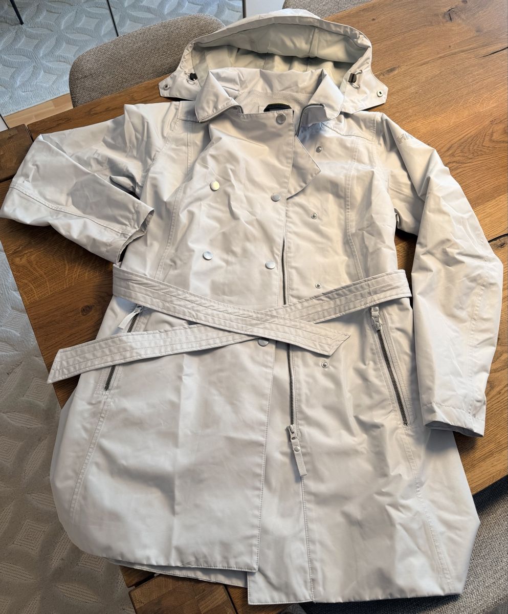 Helly Hansen Cappotti: Helly Hansen Regenmantel – Usato da Muotathal venduto da lil_pq5n 3