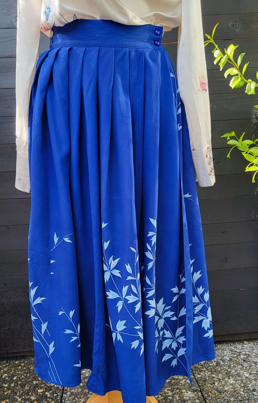 Gonne: JUPE en SOIE  BLEU – Nuovo (secondo la descrizione) da Fribourg venduto da VictoriaShop7 2
