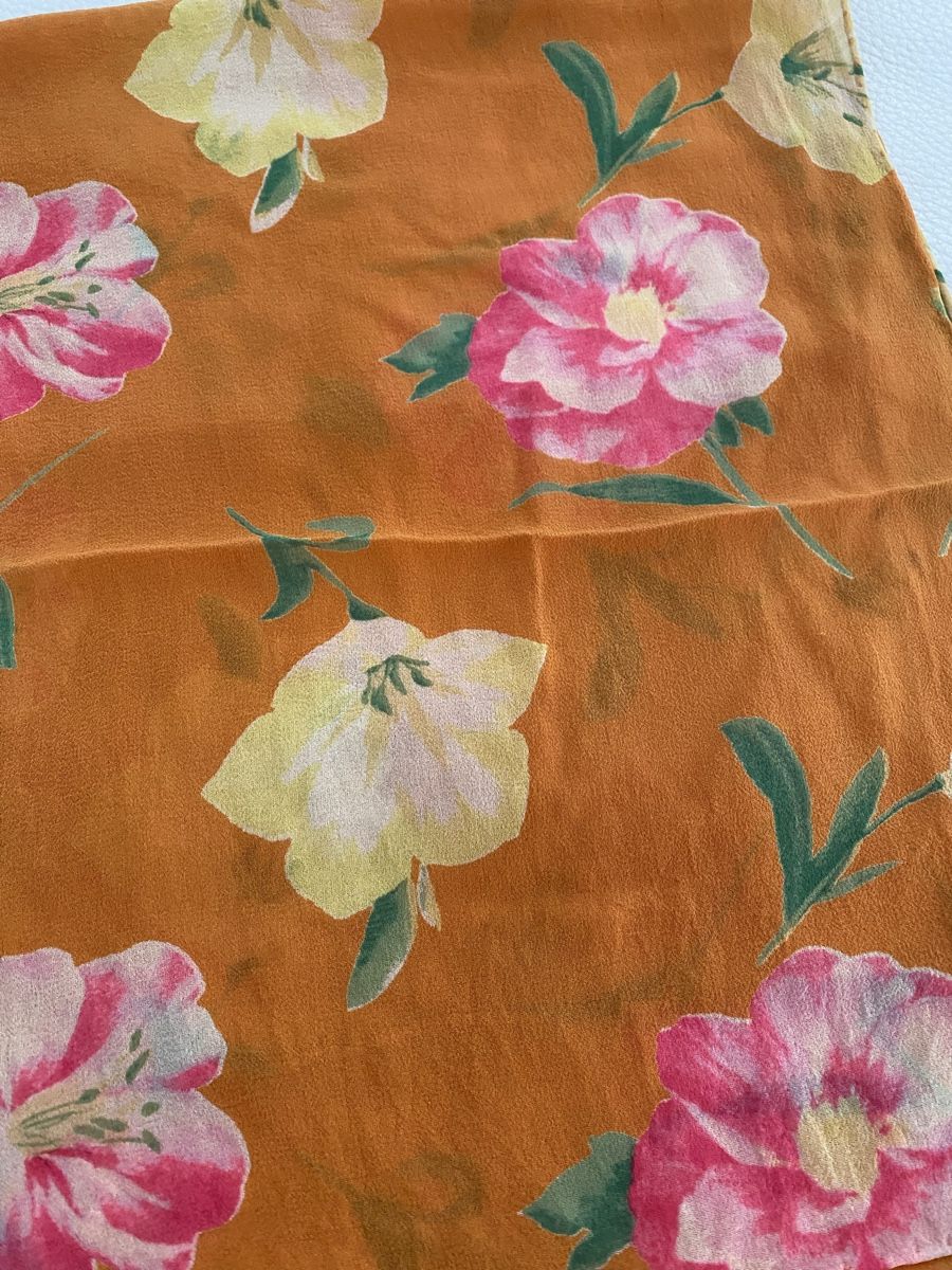 Foulard & Sciarpe: Seiden Schal 🌸 – Usato da Opfikon venduto da Luis144 6