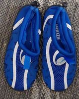 Badehalbschuhe Lupilu Grösse 28 blau/weiss