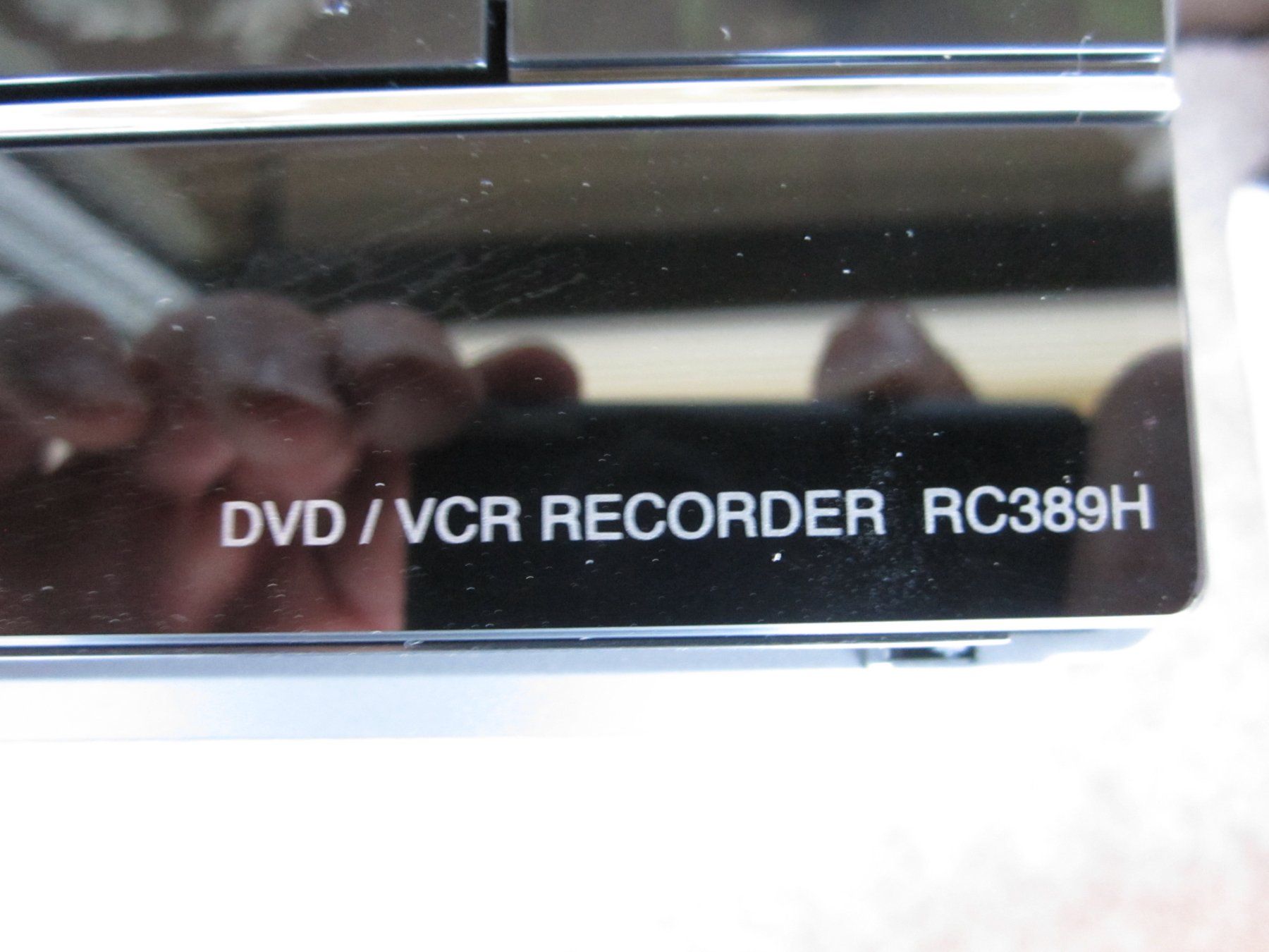 LG Lettore multimediale & Streamer: DVD/VHS Recorder der Marke LG – Usato da Binningen venduto da fel_8mgn 6