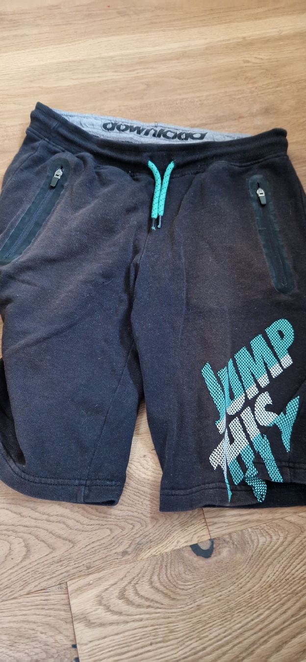 C&A Pantaloni: Kurze Hose – Usato da Grosswangen venduto da iranki80
