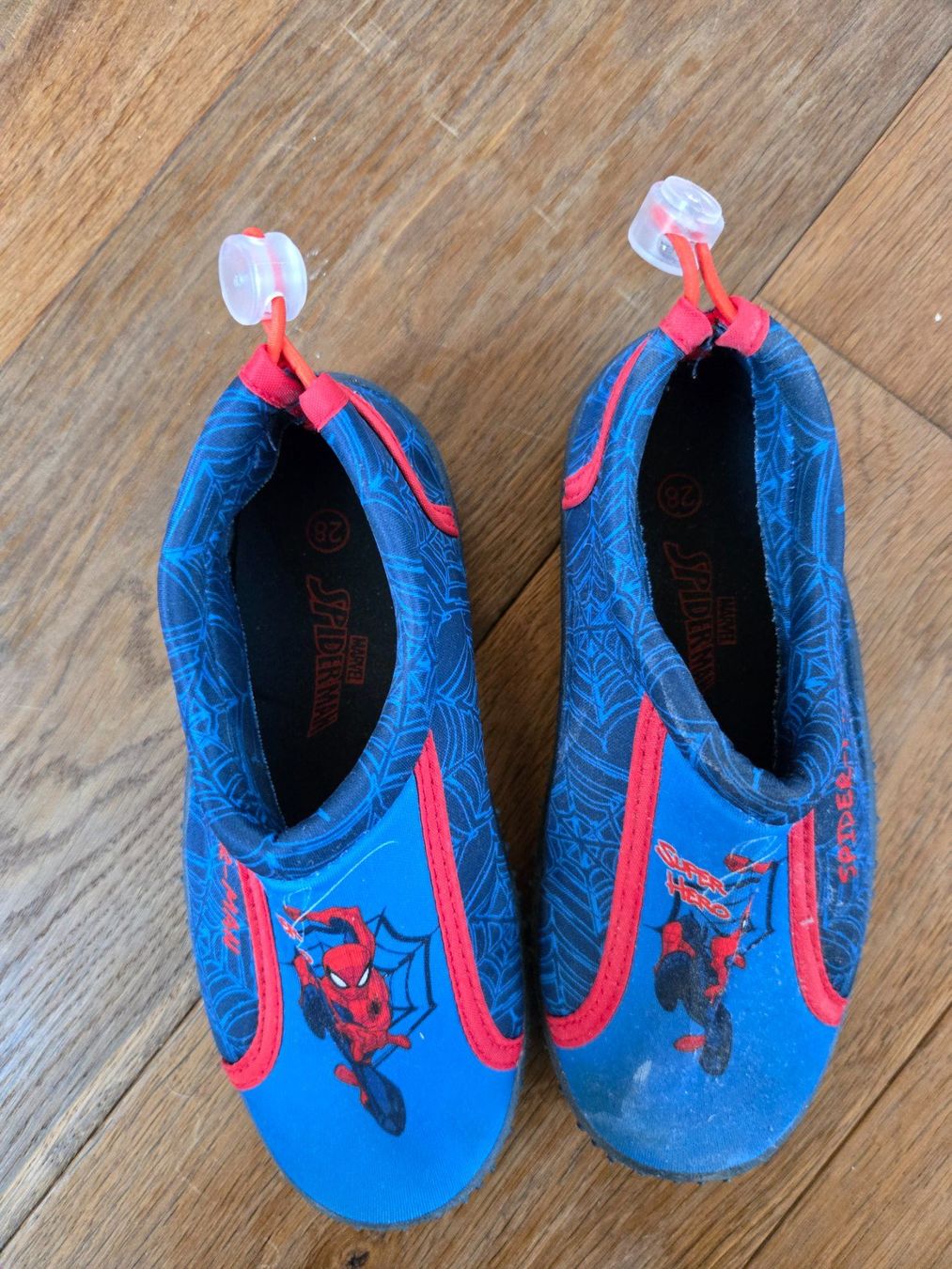 Scarpe per ragazzi: Badeschuhe Spiderman 28 – Usato da Benglen venduto da diala