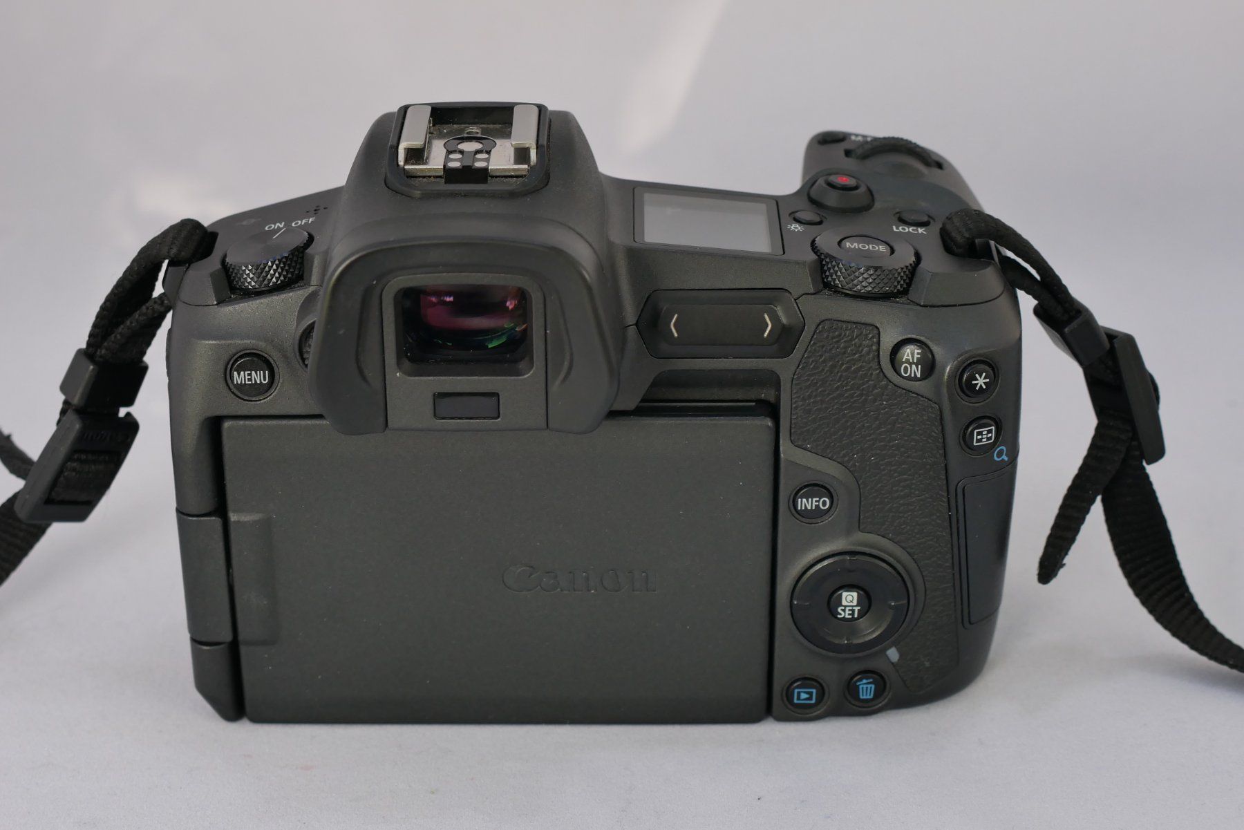 Canon Appareil photo: Canon EOS R in Top Zustand – Neuf (Voir description) à Trimmis par Marli1 3