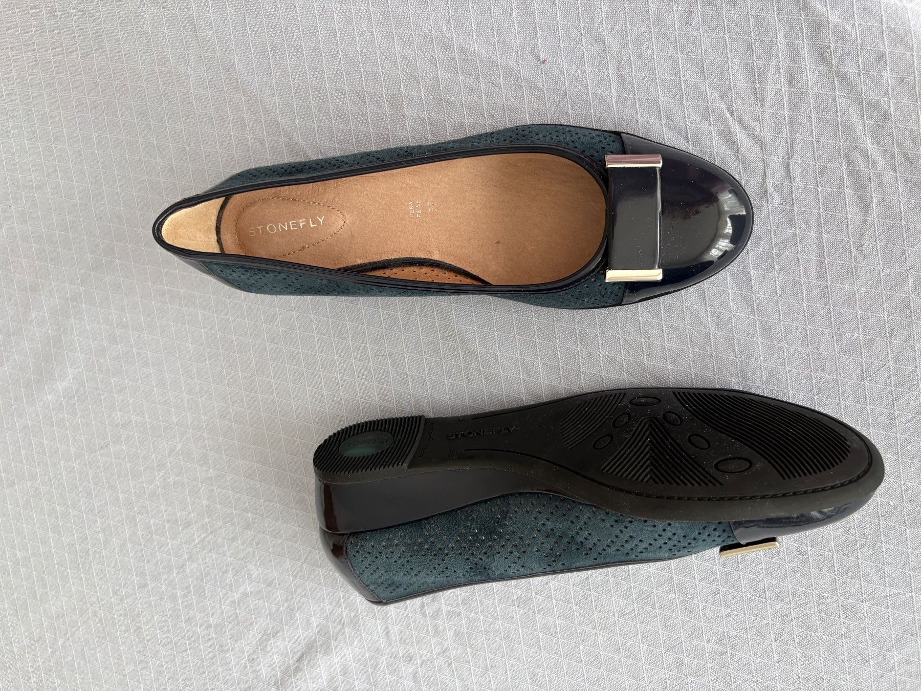 Damenschuhe: Pumps m.Keilabsatz, Gr. 37/ Velour-/Lackleder – Gebraucht aus Dübendorf von nerino03 2